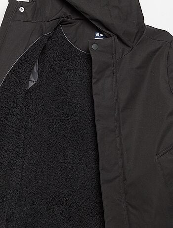 Parka forrada con capucha
