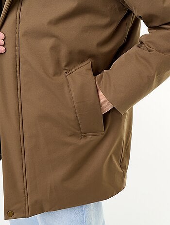 Parka hidrófuga con capucha