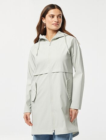 Parka impermeable con capucha