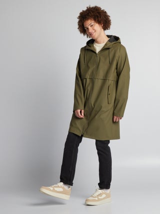 Parka impermeable corte largo con capucha