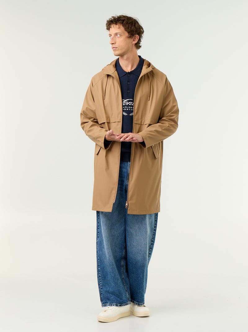 Parka impermeable larga Beige - Kiabi