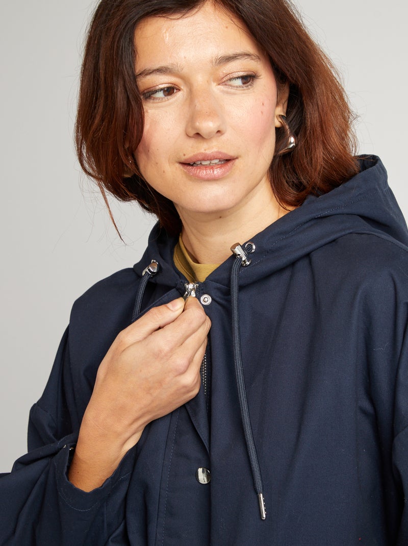 Parka impermeable oversize con capucha azul - Kiabi