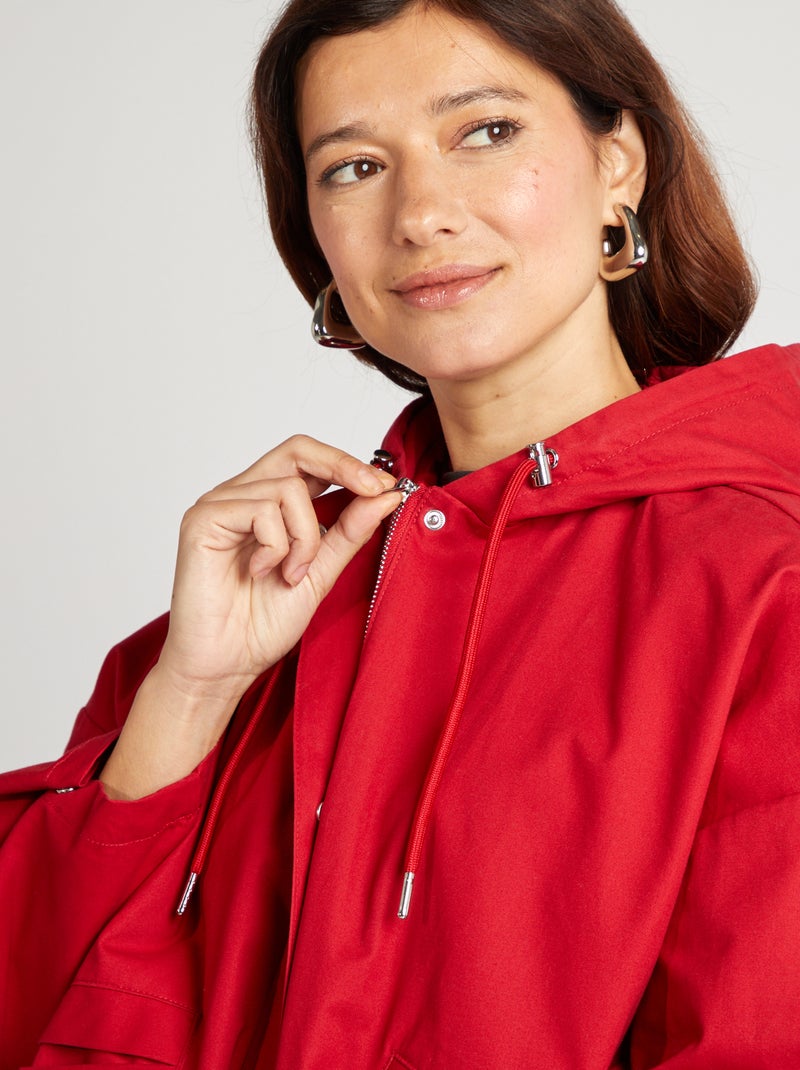 Parka impermeable oversize con capucha rojo - Kiabi