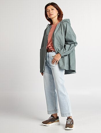 Parka impermeable oversize con capucha