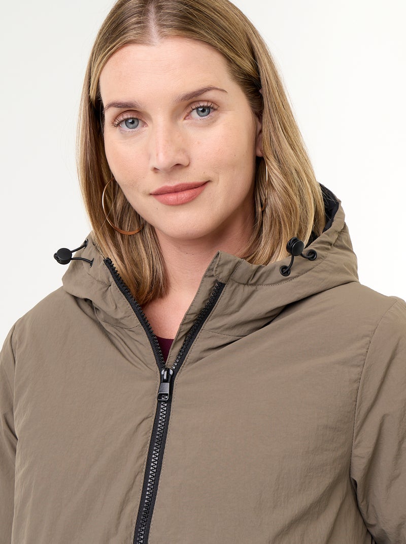 Parka larga acolchada con capucha Verde - Kiabi