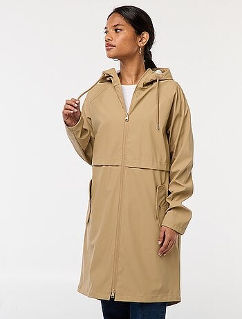 Parka larga hidrófuga con capucha