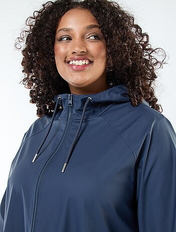 Parka larga impermeable con detalles reflectantes
