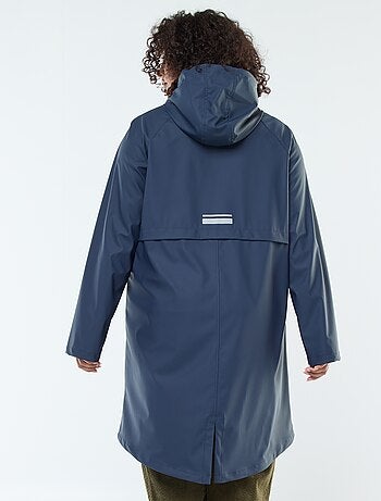 Parka larga impermeable con detalles reflectantes
