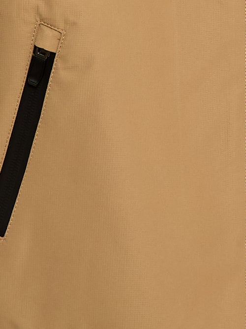 Parka ligera con capucha - Kiabi