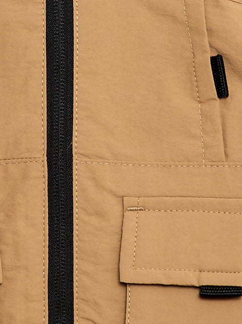 Parka ligera con capucha - Kiabi