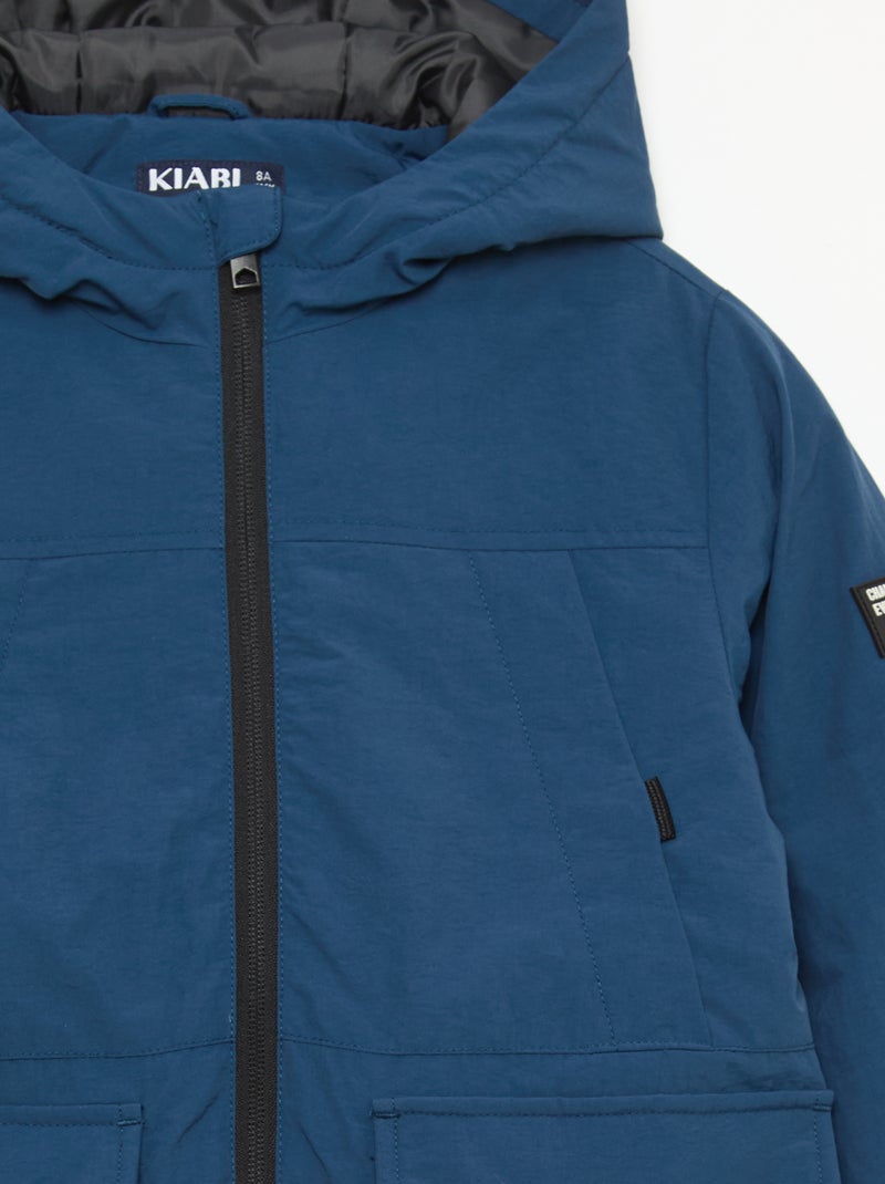 Parka ligera con capucha y 2 bolsillos fuelle con solapa Azul - Kiabi