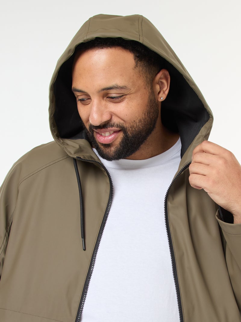 Parka lisa larga e hidrófuga con capucha Kaki - Kiabi