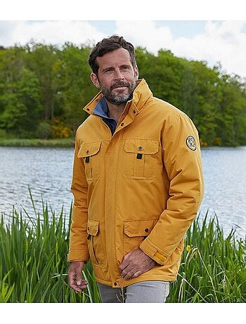Parka multibolsillos forrada de micropolar con capucha integrada y cuello alto