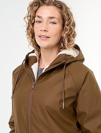 Parka recta forrada de pelo sintético