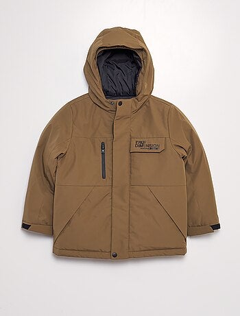 Parka técnica con capucha