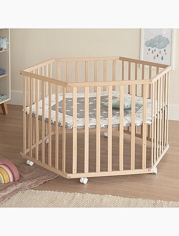 Parque infantil hexagonal minimalista en madera natural Little Stars Roba