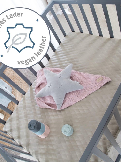 Parque infantil móvil de madera con alfombra acolchada en cuero vegano 'Roba luxe' - Kiabi