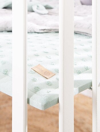 Parque infantil móvil de madera con alfombra de algodón orgánico 'Roba lil planet'