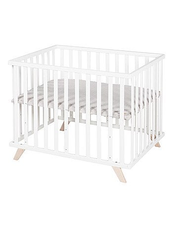 Parque infantil rectangular con alfombra de algodón orgánico 'Roba lil planet'