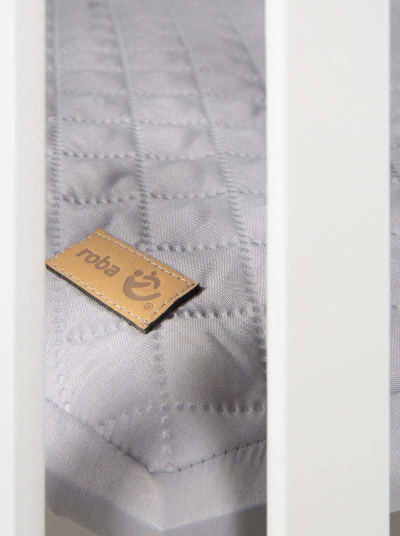 Parque infantil rectangular en madera con alfombra repelente y ruedas 'Roba roba Style' Blanco Gris - Kiabi