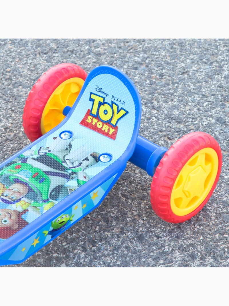 Patinete 3 ruedas 58x36x65-70 cm + 2 años toy story N/D - Kiabi