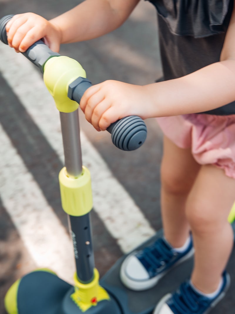 Patinete infantil LIONELO Timmy - 3 ruedas - Rodamientos LED - Altura ajustable Gris verde - Kiabi
