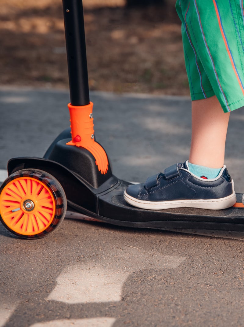Patinete infantil LIONELO Timmy - 3 ruedas - Rodamientos LED - Altura ajustable Negro Naranja - Kiabi