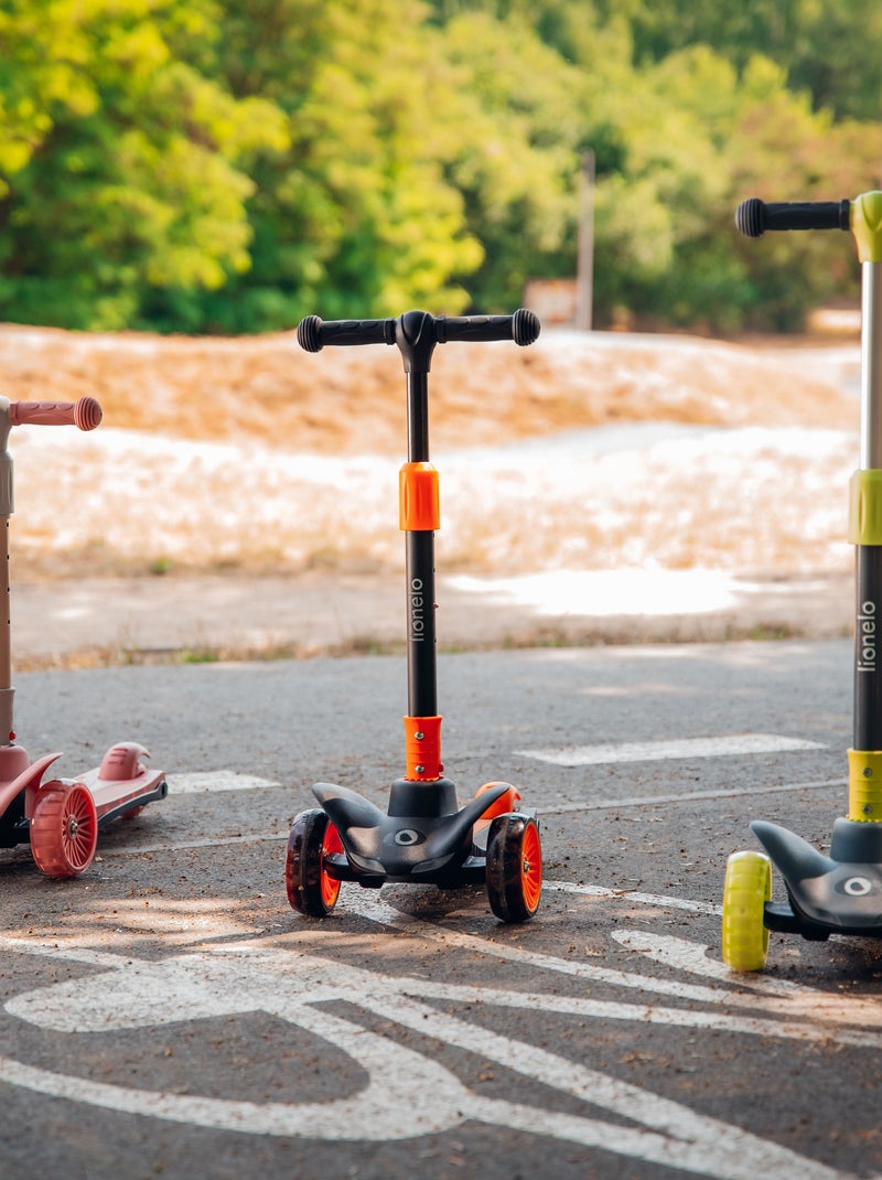 Patinete infantil LIONELO Timmy - 3 ruedas - Rodamientos LED - Altura ajustable Rosa - Kiabi