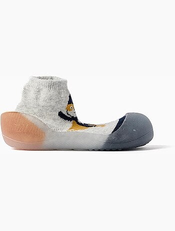 Patucos con superhéroe estampado