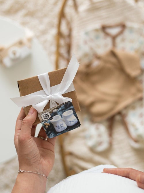 Patucos de nacimiento para anunciar el embarazo - Kiabi