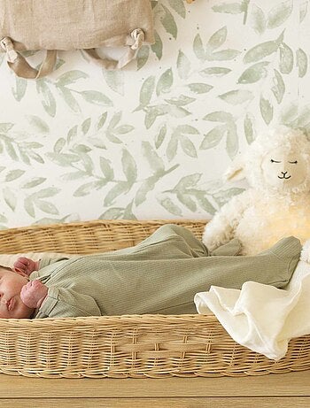 Pelele con abertura de cremallera