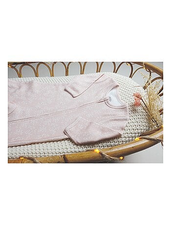 Pelele con apertura de cremallera