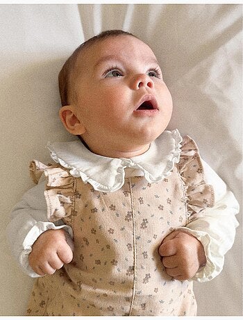 Pelele floral con volantes