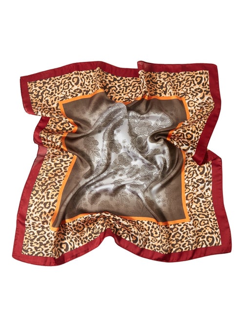 Pequeño Pañuelo de Seda Cheetah Cléo - Kiabi Pequeño Pañuelo de Seda Cheetah Cléo - Kiabi