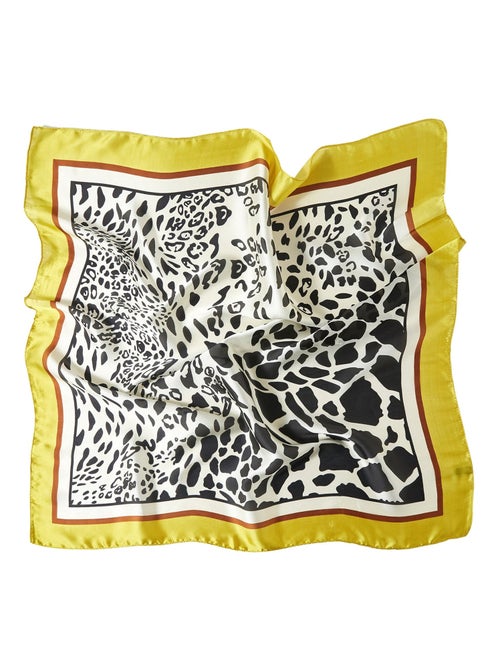 Pequeño Pañuelo de Seda Panter Proceso Cleo - Kiabi Pequeño Pañuelo de Seda Panter Proceso Cleo - Kiabi
