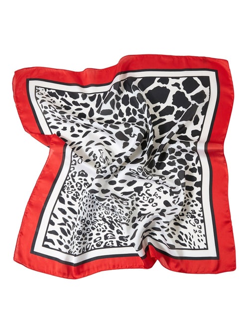 Pequeño Pañuelo de Seda Panter Proceso Cleo - Kiabi Pequeño Pañuelo de Seda Panter Proceso Cleo - Kiabi