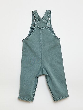 Peto liso con tirantes ajustables