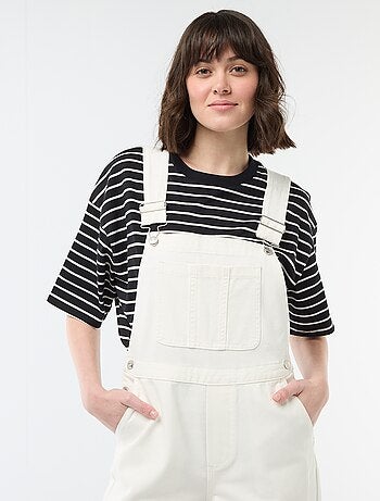 Peto vaquero con bolsillo delantero