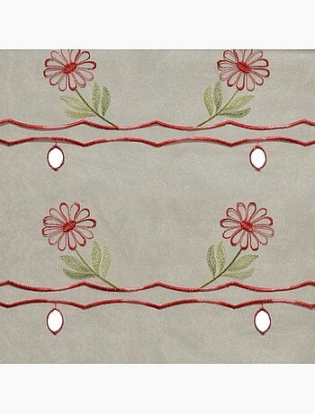 Pieza modular bordada con motivos florales