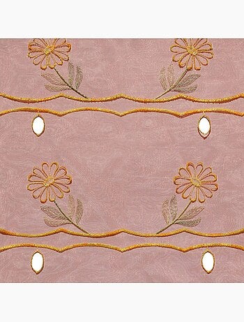 Pieza modular bordada con motivos florales
