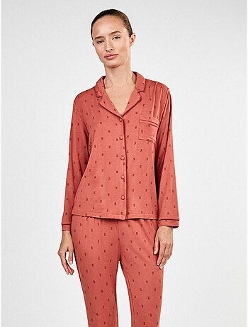 Pijama camisero con estampado geométrico