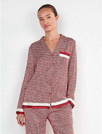 Pijama camisero con monograma estampado
