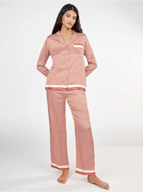 Pijama camisero con monograma estampado - Kiabi Pijama camisero con monograma estampado - Kiabi