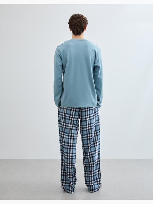 Pijama de cuadros, MO Fashion - Kiabi Pijama de cuadros, MO Fashion - Kiabi