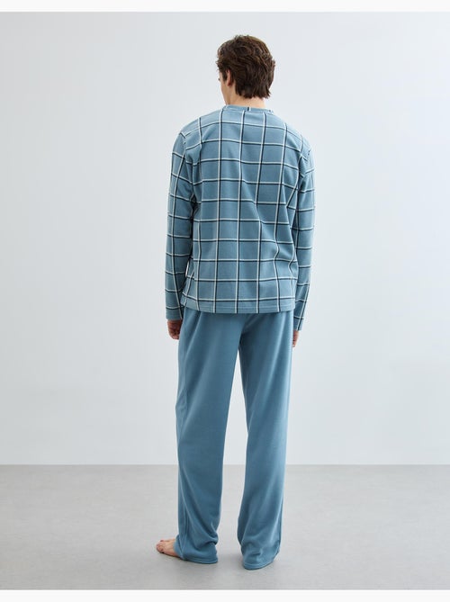 Pijama de forro polar, MO Fashion - Kiabi Pijama de forro polar, MO Fashion - Kiabi