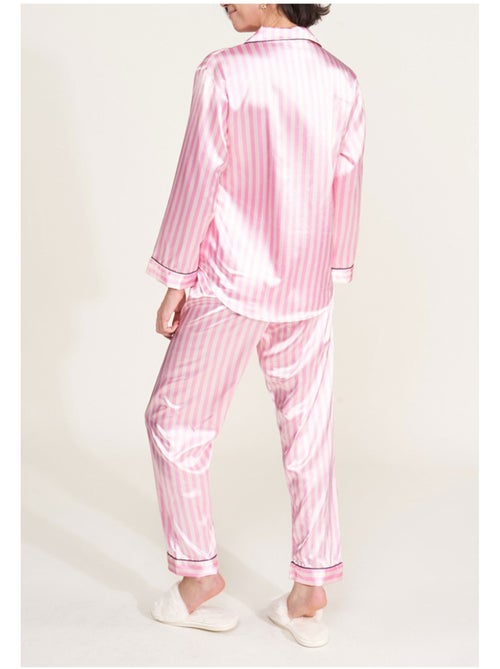 Pijama de satén fluido Kebello - Kiabi Pijama de satén fluido Kebello - Kiabi
