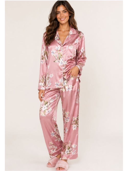 Pijama de satén fluido Kebello - Kiabi Pijama de satén fluido Kebello - Kiabi