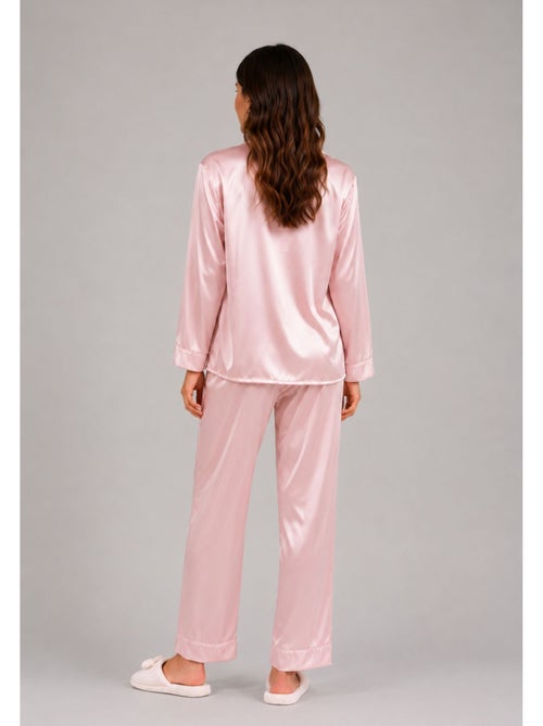 Pijama de satén fluido Kebello - Kiabi Pijama de satén fluido Kebello - Kiabi