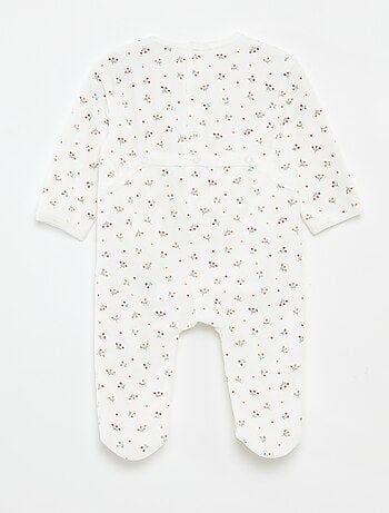 Pijama de terciopelo con adorno