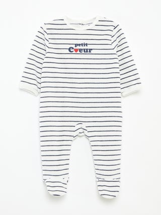 Pijama de terciopelo con adorno